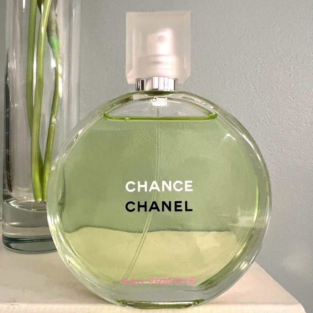 Beautiful full size Chanel Chance Eau Fraiche Eau De Toilette